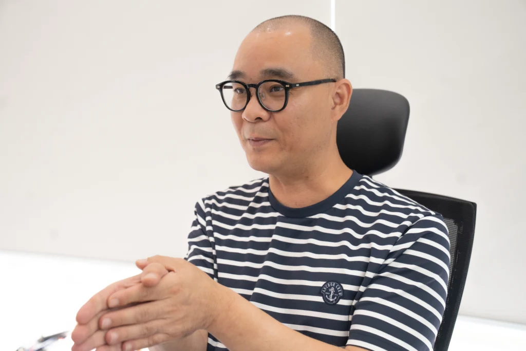 폴라리스쓰리디의 관제시스템 네플러를 설명하고 있는 김현대 네플러 그룹장의 모습.